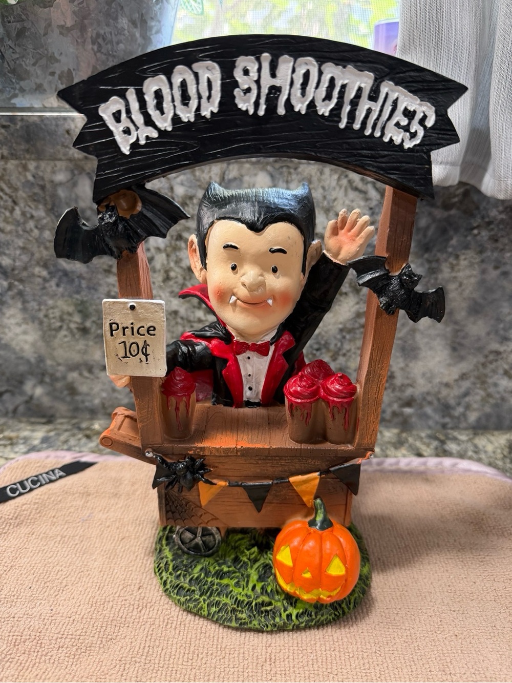 NWT Vampire Blood Smoothies Halloween Figurine Stand TJ Maxx 10.5”